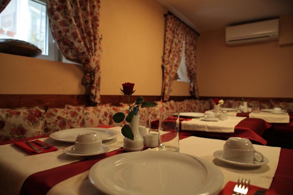 Hotel 60