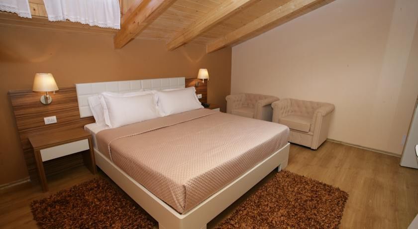 60 Hotel 3*